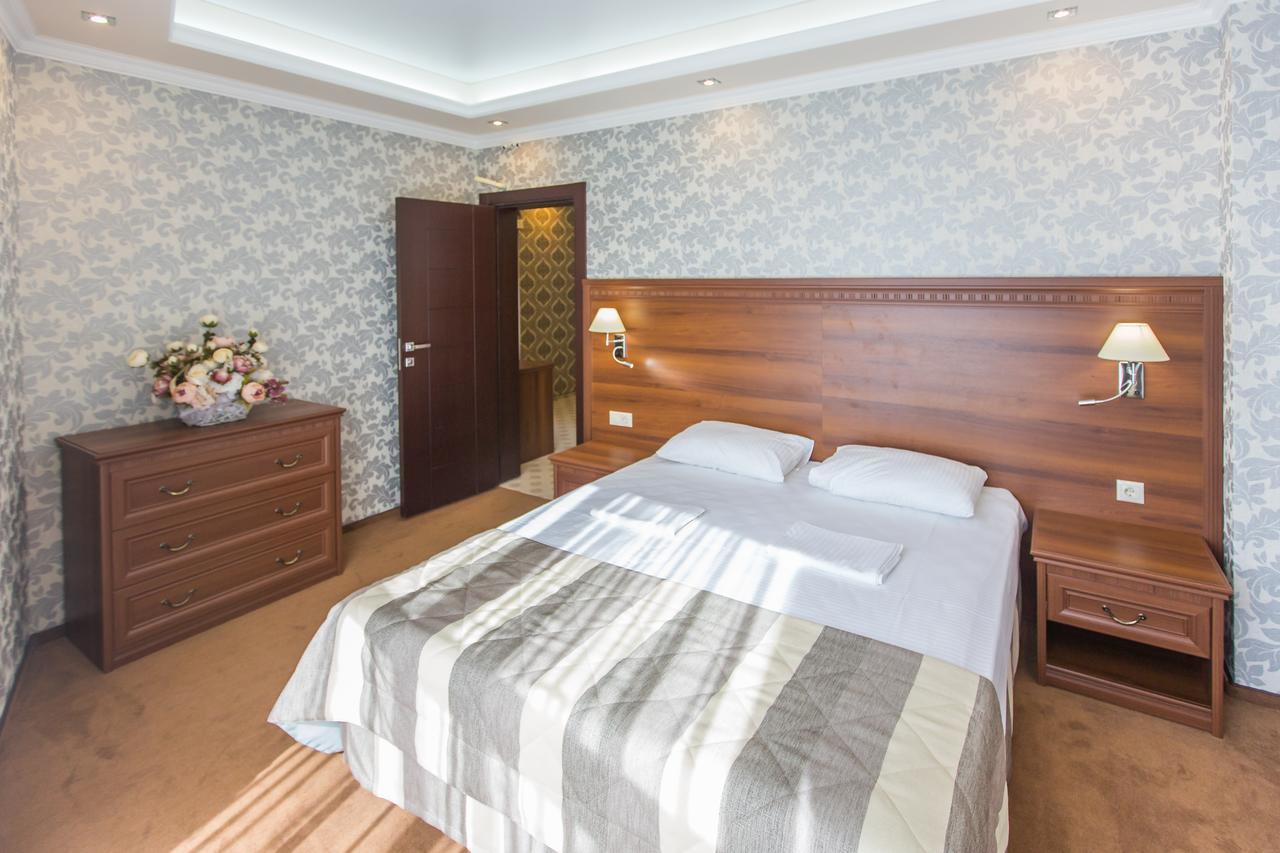 Grand Hotel Gagra Esterno foto