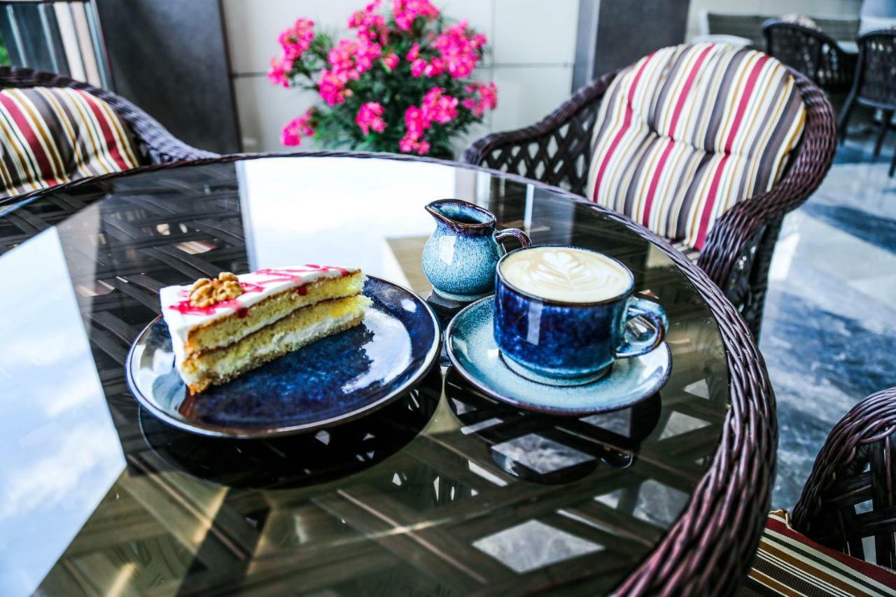 Grand Hotel Gagra Esterno foto