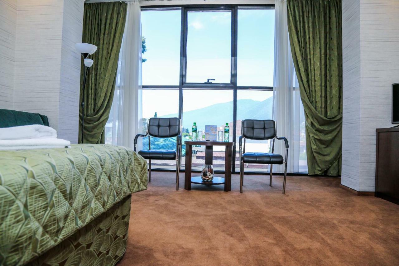 Grand Hotel Gagra Esterno foto