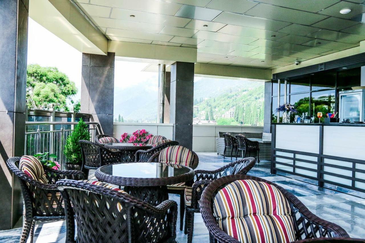 Grand Hotel Gagra Esterno foto