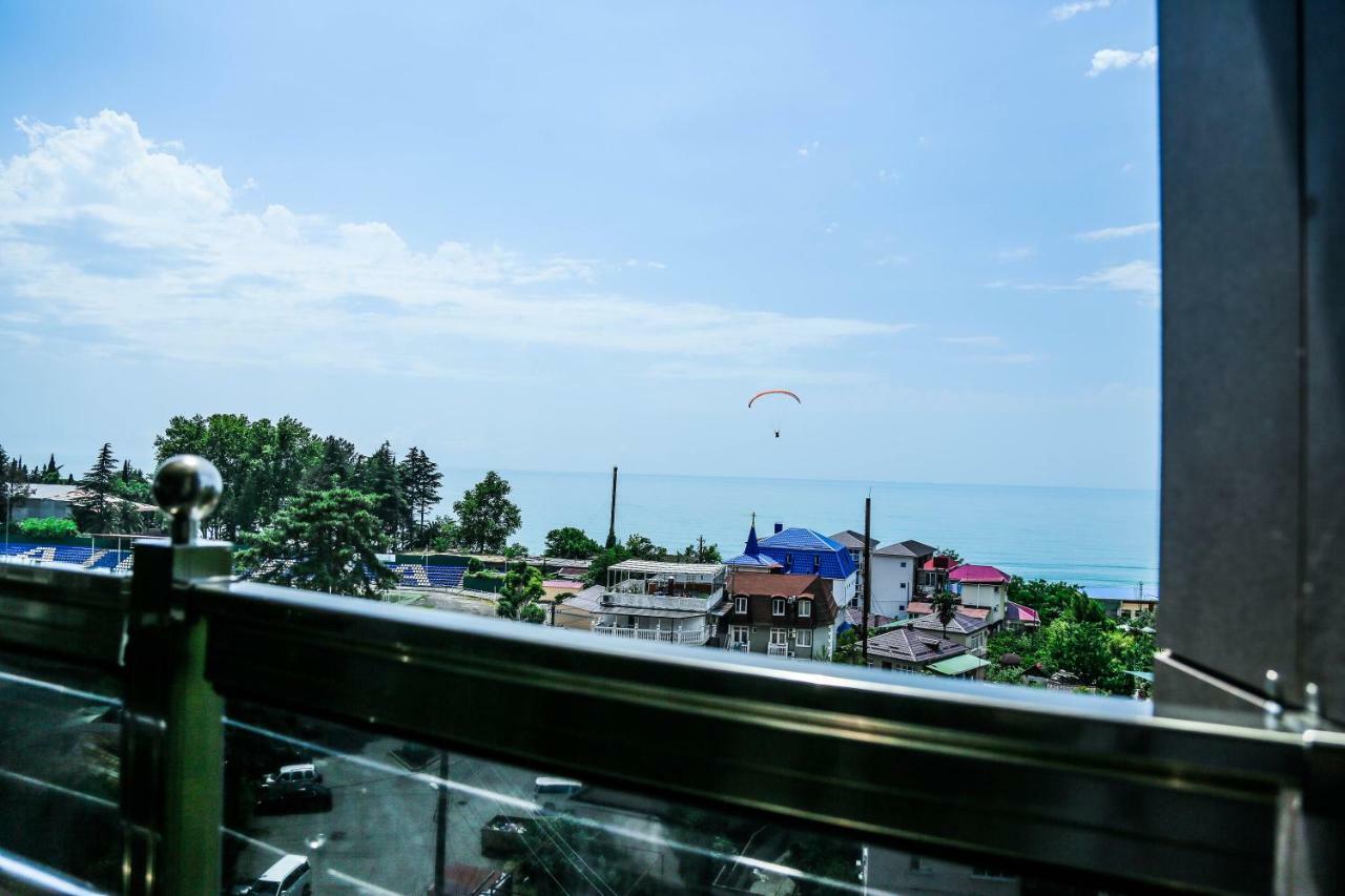 Grand Hotel Gagra Esterno foto