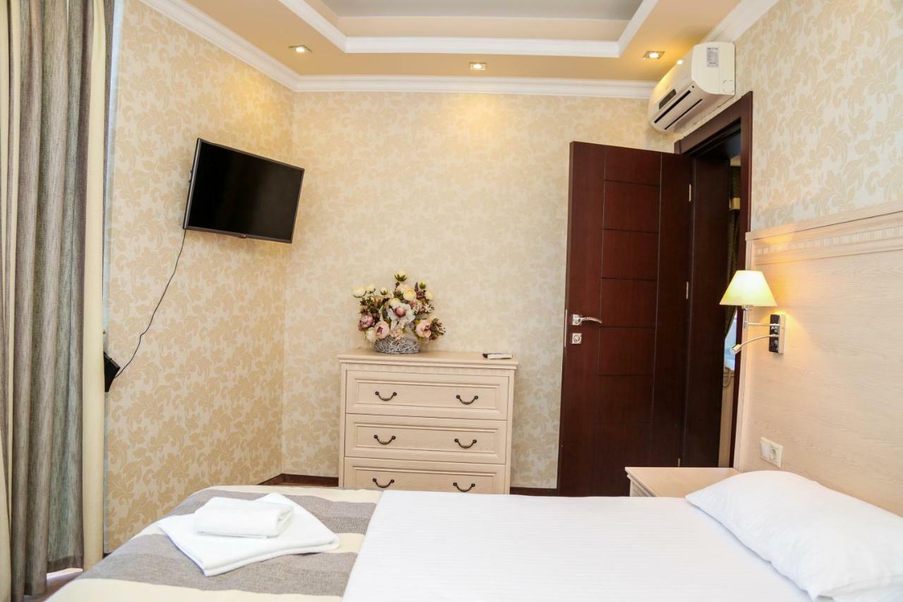 Grand Hotel Gagra Esterno foto